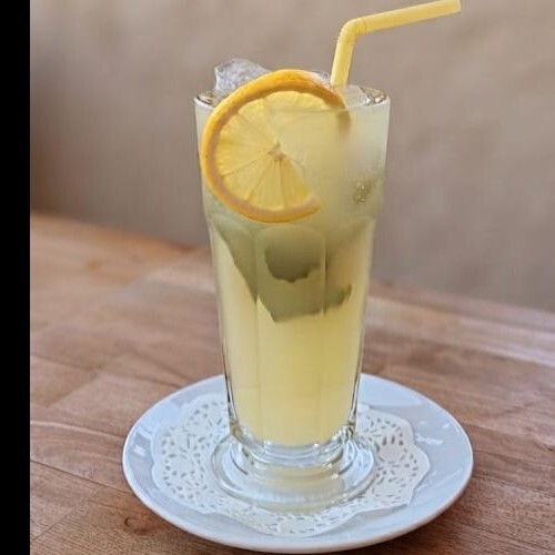 Ev Yapımı Taze Limonata
