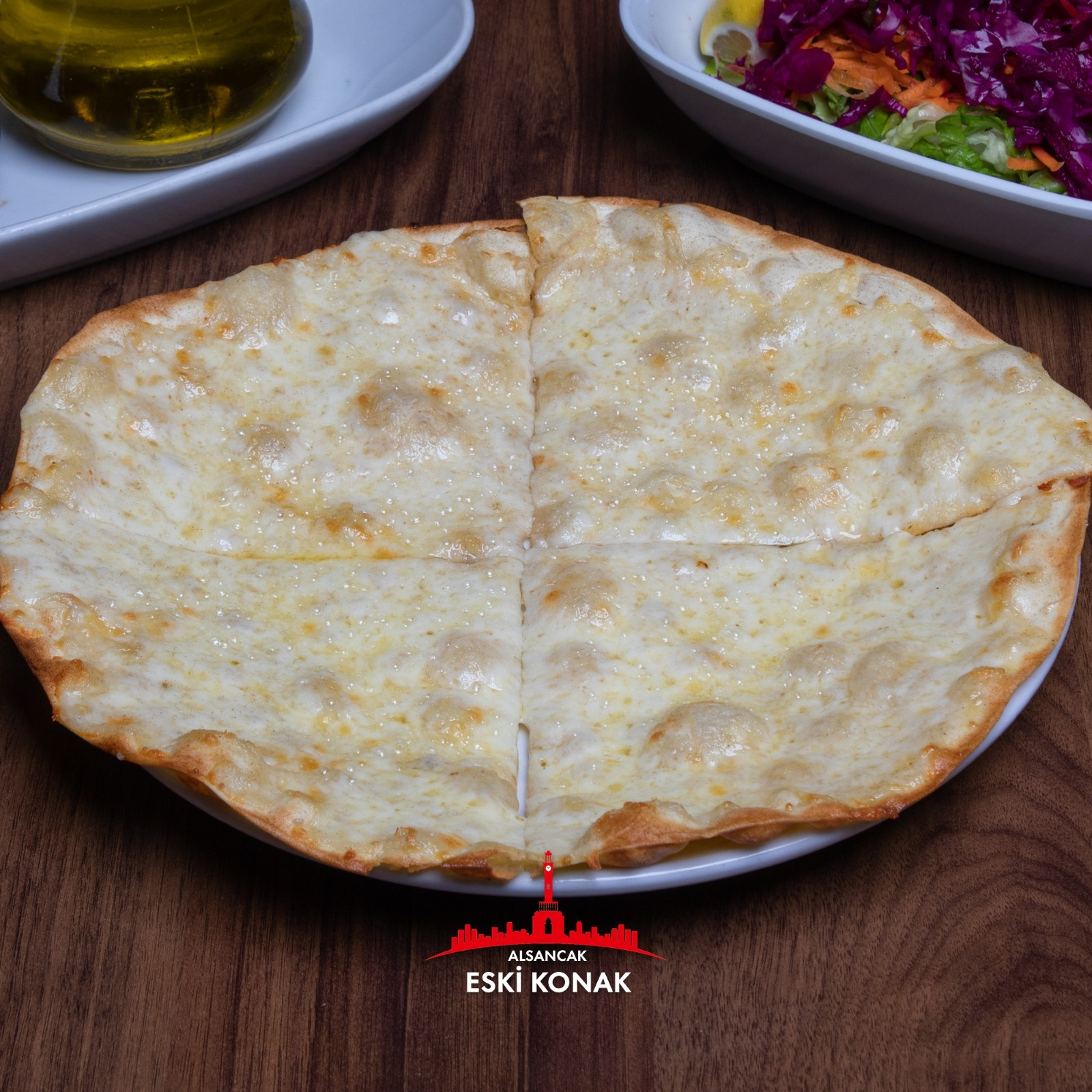 Sade Kaşarlı Lahmacun