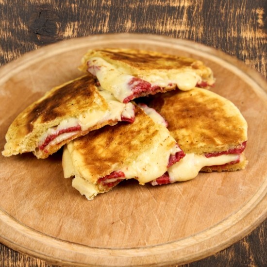 Extra Bol Malzemeli Bazlama Karışık Tost