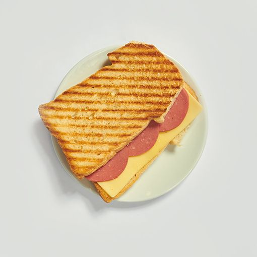 Salamlı Kaşarlı Tost