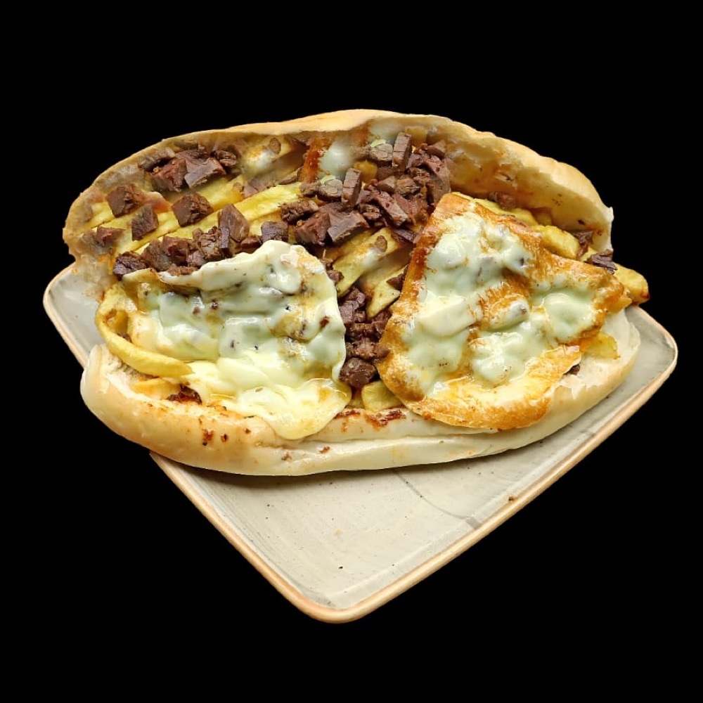 Kavurmalı Kaşarlı Patso Sandviç