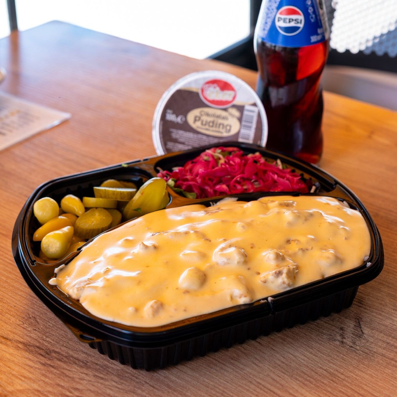 Cheddar Soslu Tavuk & Pilav