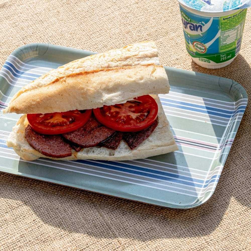Yarım Ekmek Sucuk