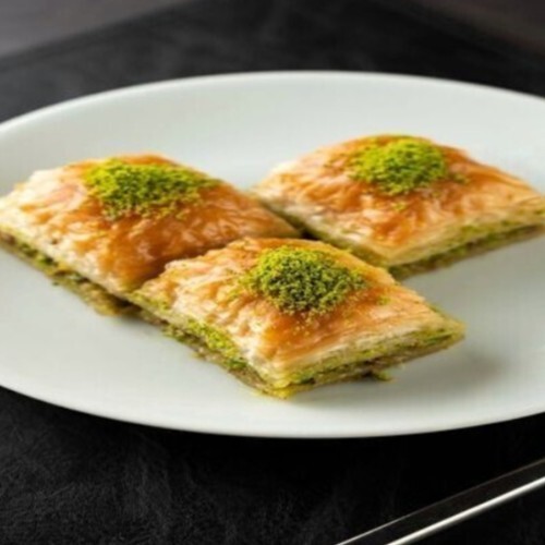 Kare Baklava (1 kg)