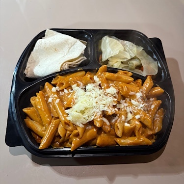 Barbekü Soslu Tavuklu Makarna