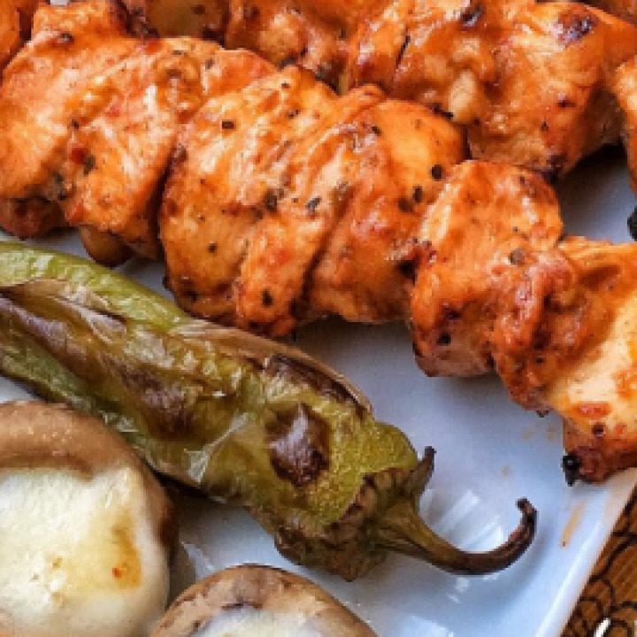 Tavuk Şiş Butan kemiksiz( 8 Parça) +coca cola