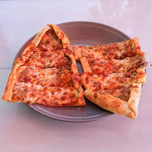 Kıymalı Trabzon Pidesi