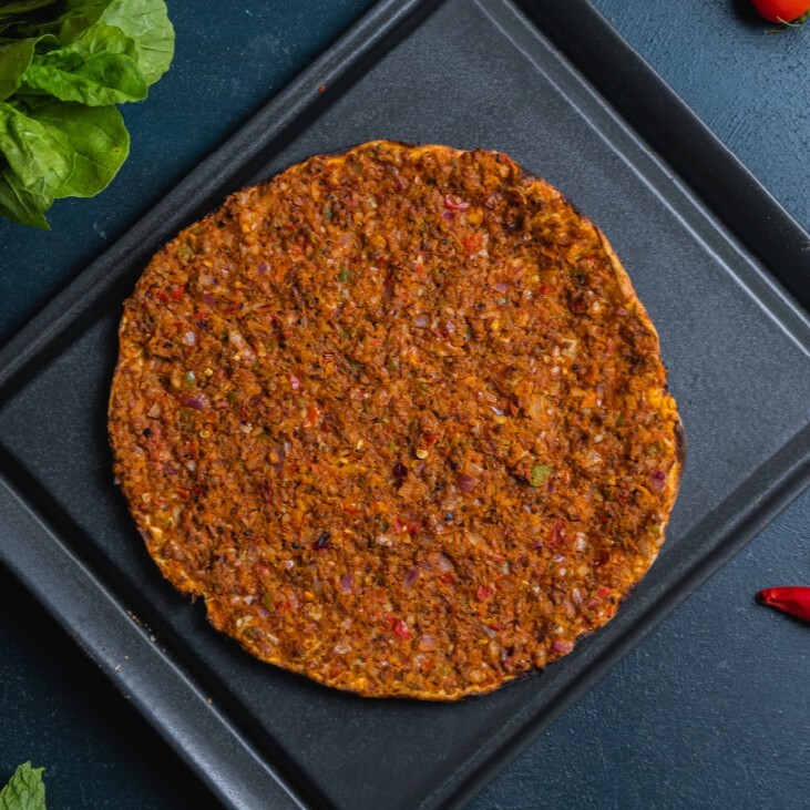 Sarımsaklı Ceviz Lahmacun