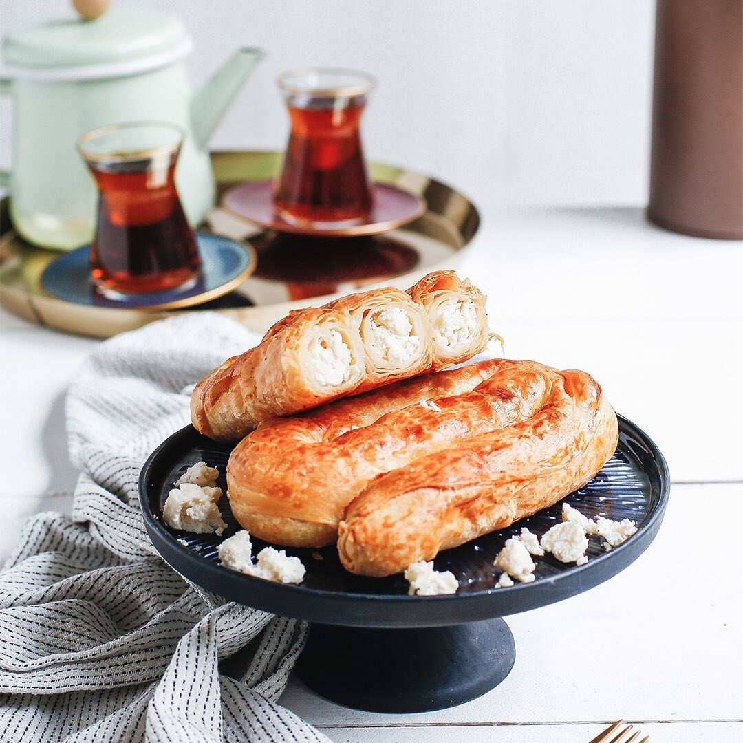 Peynirli Kol Böreği (200 Gr)