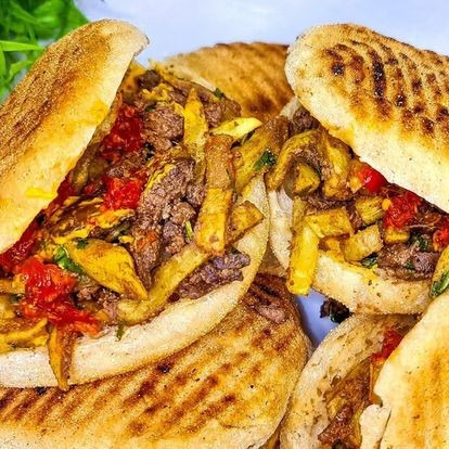 Etobur Bazlama Tost