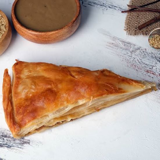 Patlıcanlı arnavut böreği