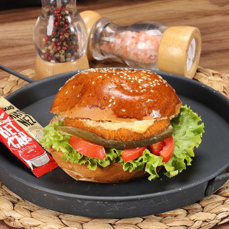 Coleslaw Tenders Burger