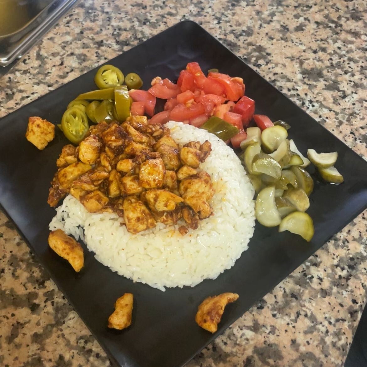 Pilav Üzeri Barbekü Soslu Tavuk
