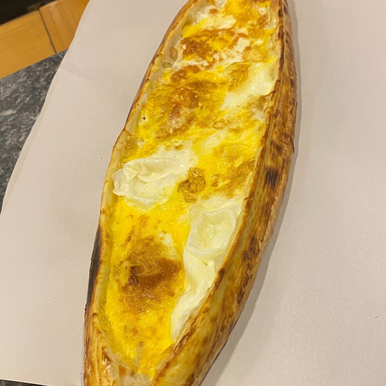 Kaşarlı Yumurtalı Pide