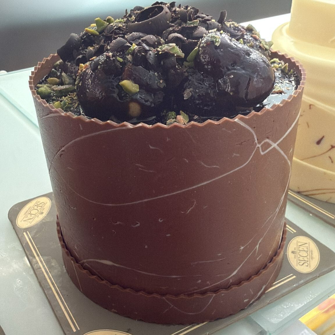 Profiterol- Çikolata Yaş Pasta 0