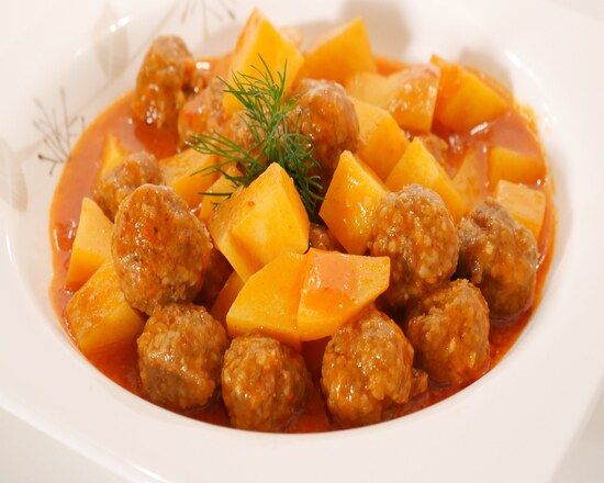 Sulu Köfte (Salçalı Patates İle)