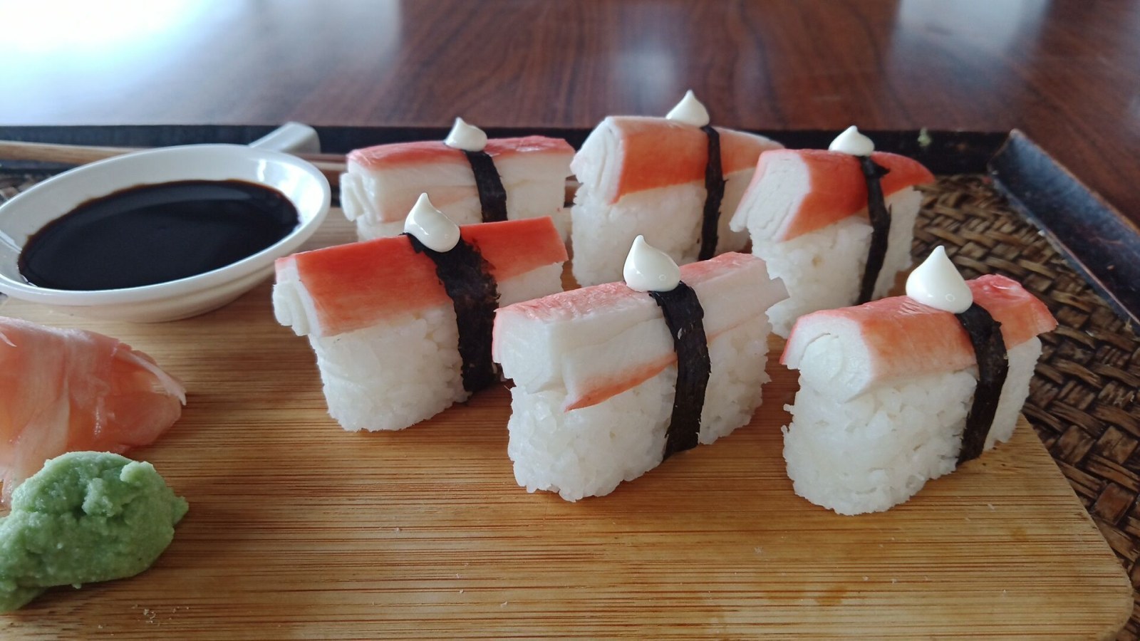 Yengeç Nigiri (6 Pcs.)