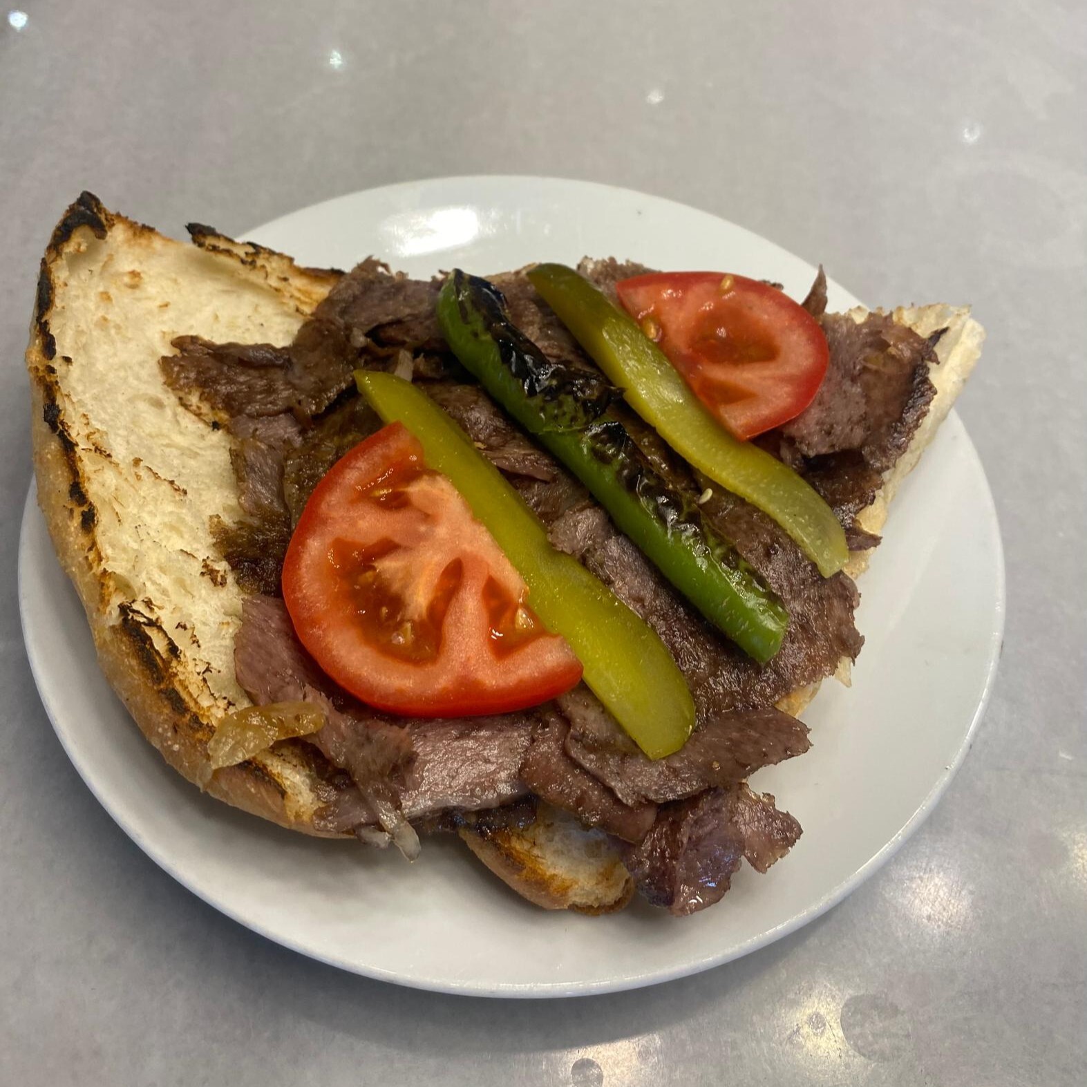 Ekmek Arası Et Döner