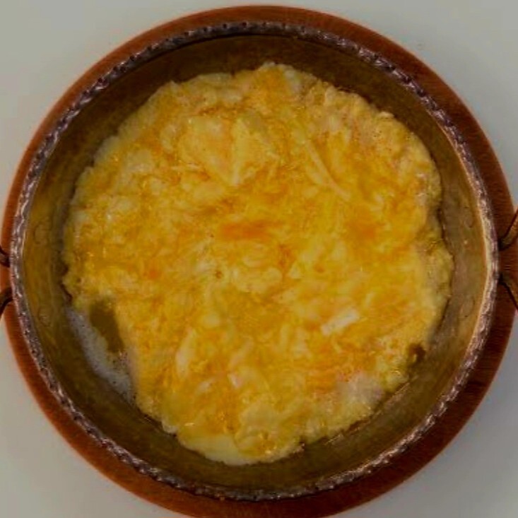 Kaşarlı Yumurta