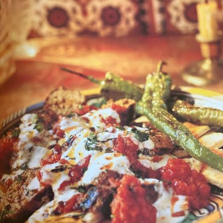 Özel Gaziantep ve Maraş usulü Yoğurtlu Kebap Özel Perde Yoğurdu ile Kebapçı Celo Luxury