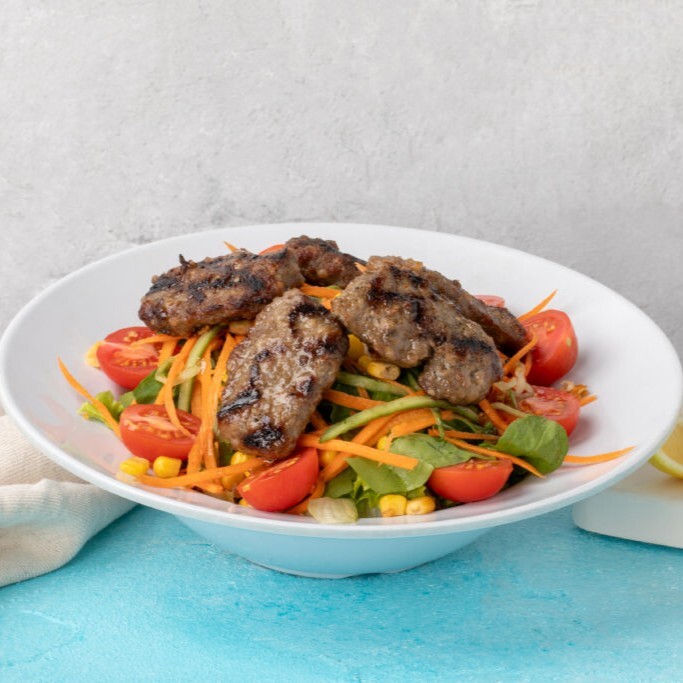 Köfteli Salata