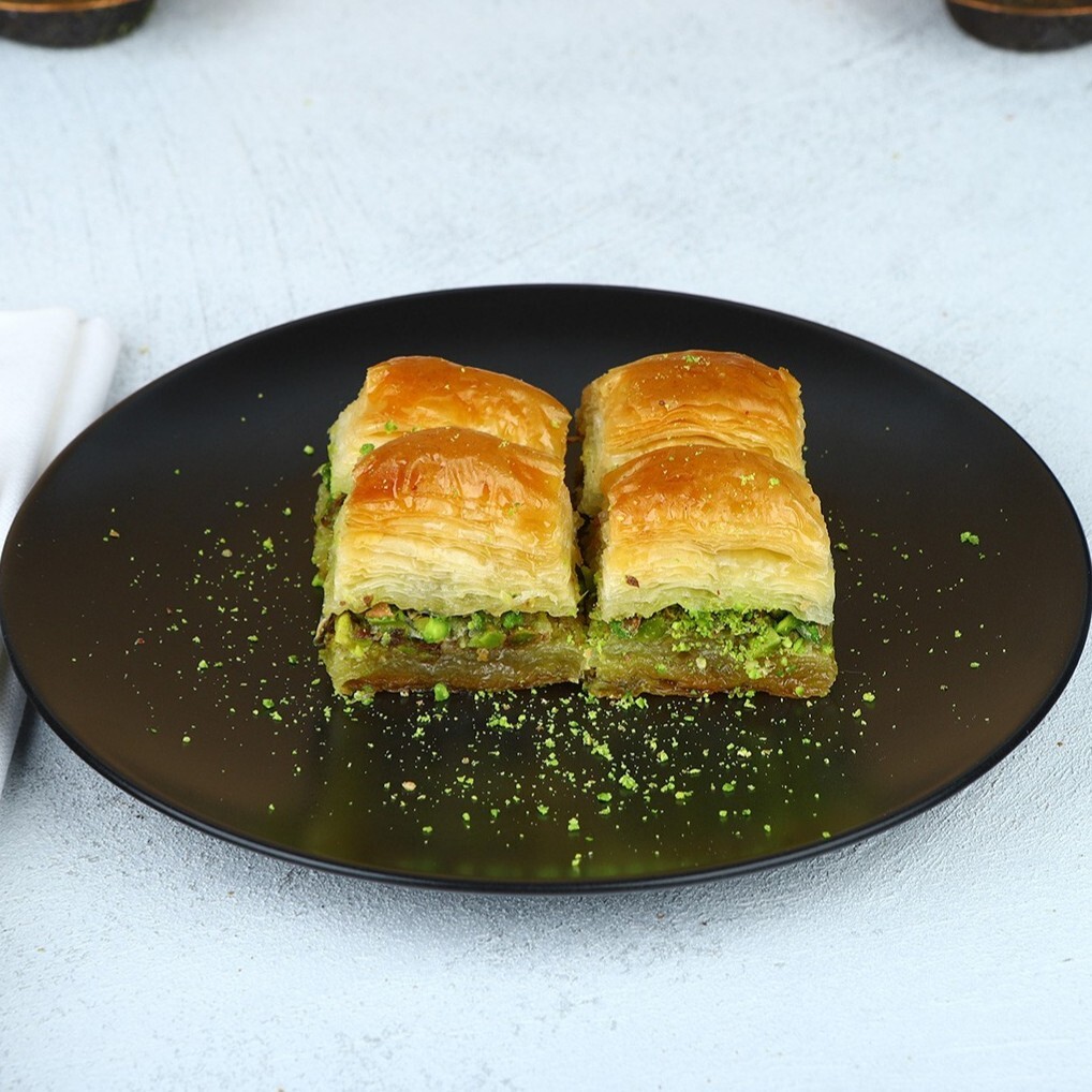 Sade Yağlı Fıstıklı Baklava(750 Gr)