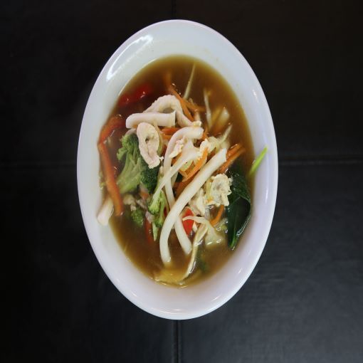 Tavuklu Sebzeli Udon Çorbası
