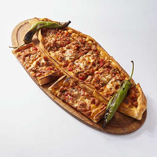 Kuşbaşılı-Kaşarlı Pide