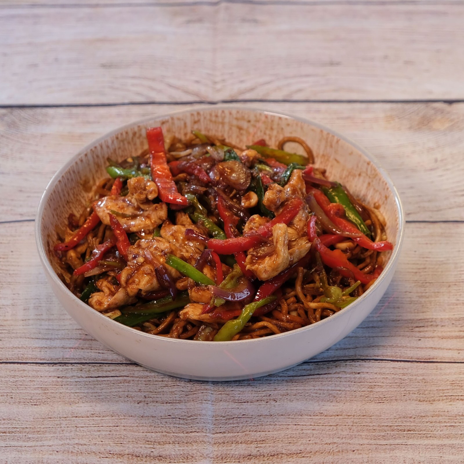 Sebzeli Erişte Üstü & Kung Pao Tavuk