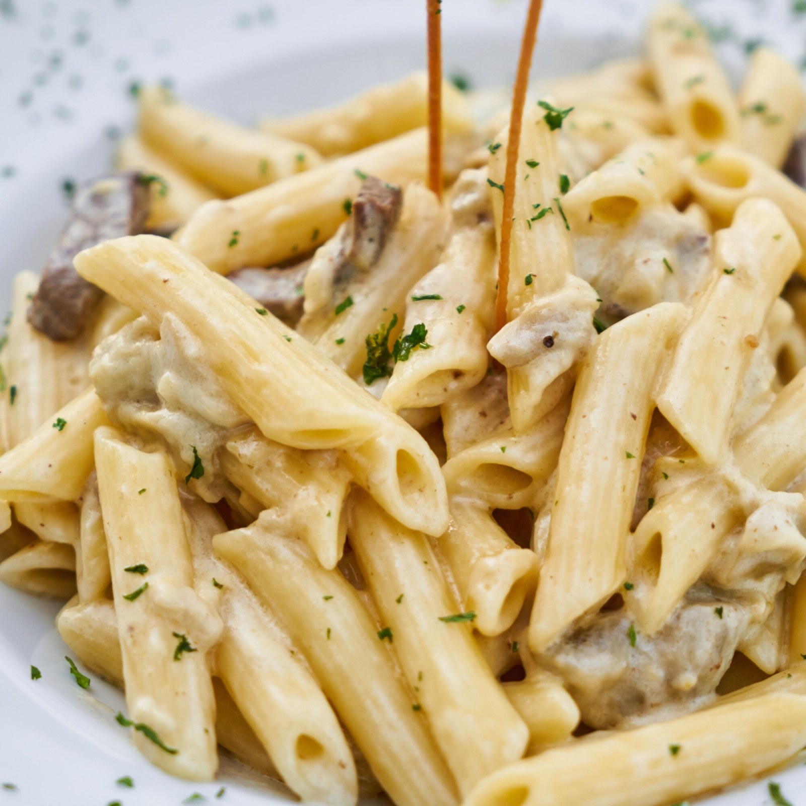 Kremalı Tavuklu Penne Makarna
