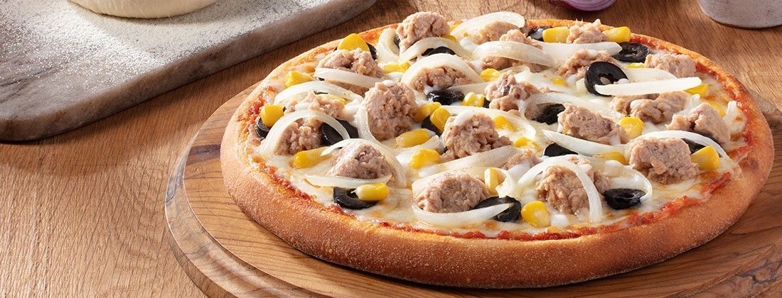 Ton balıklı pizza