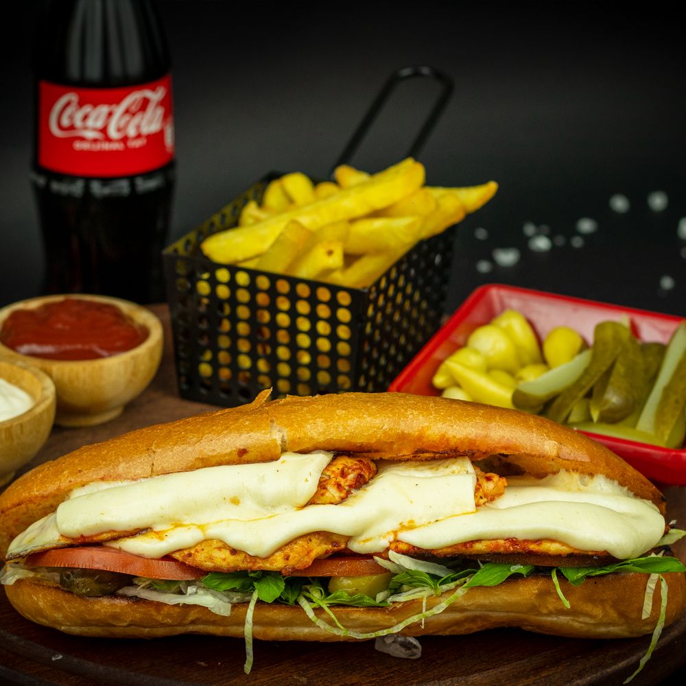 Tavuklu Cheese Sandviç (G-3) Menü