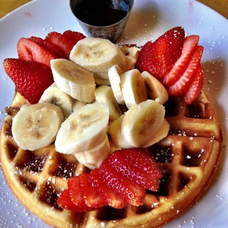 Mevsim Meyveli Waffle