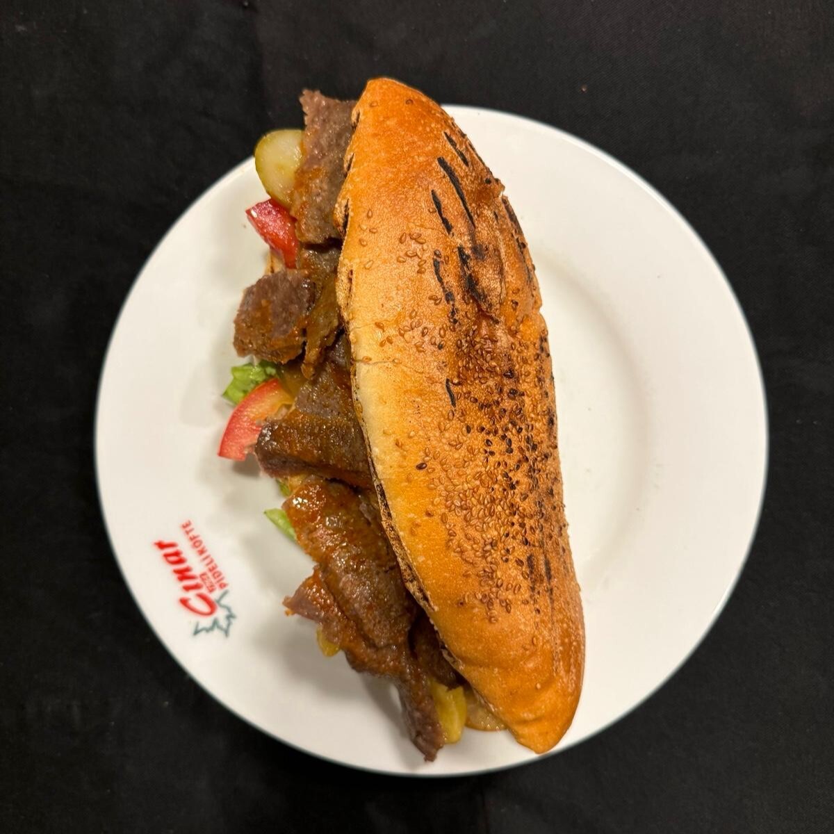 Atom Ekmek Et Döner