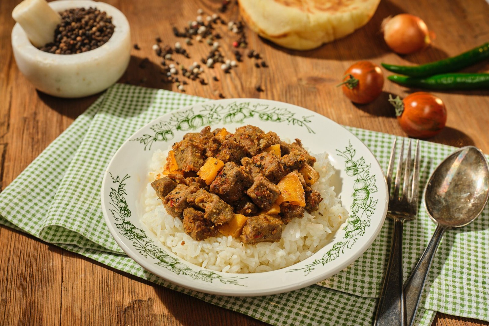 Patatesli Dana Ciğer & Pirinç Pilavı
