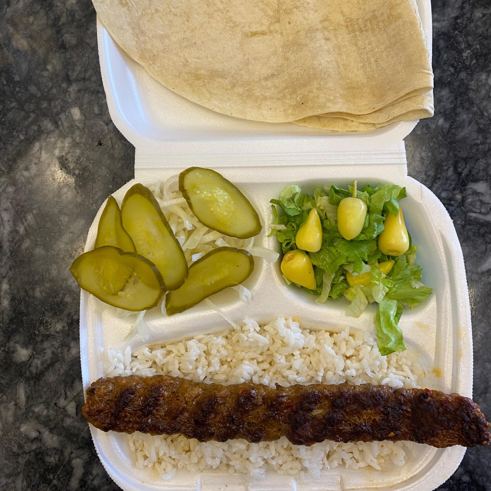 Pilav Üstü Urfa Kebap