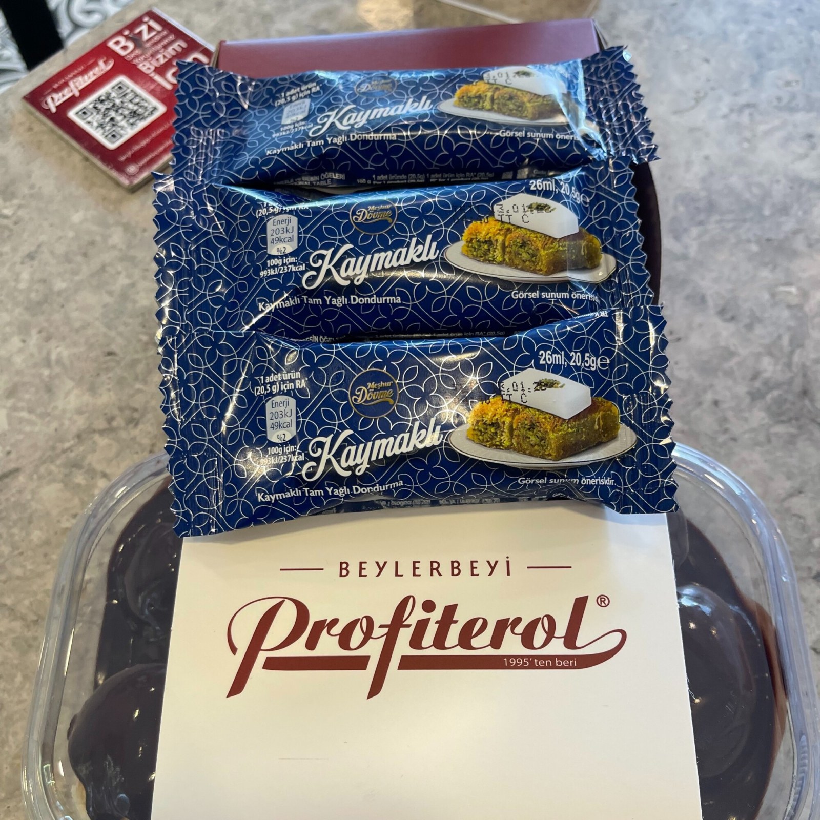 Algida Menüsü 2 (500 gr Profiterol + 3 Adet Algida Maraş Kesme Dilim)