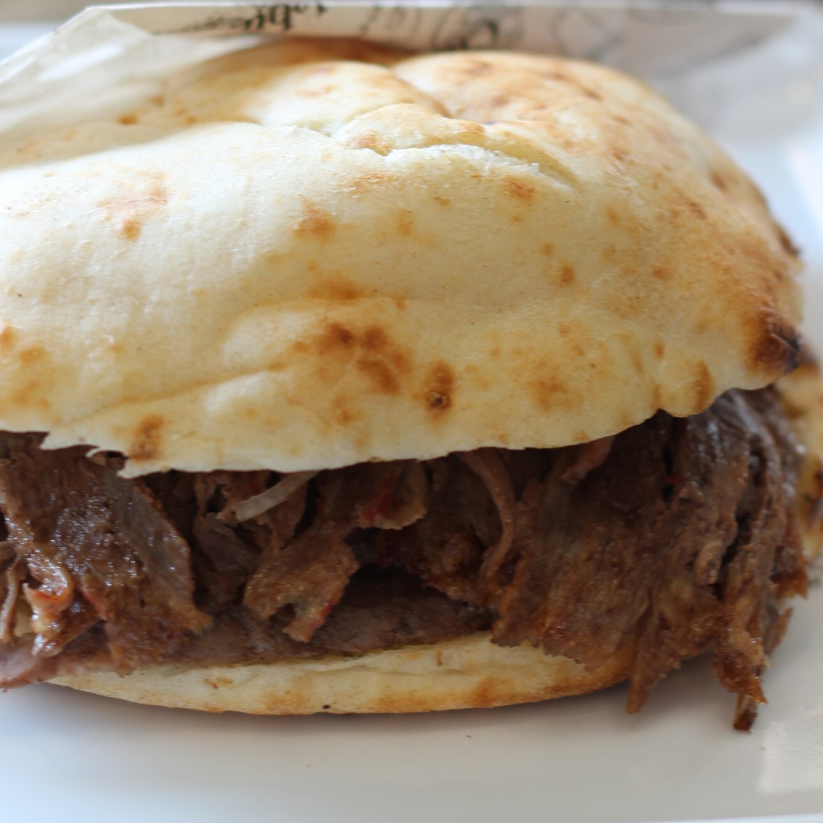 Tombik Ekmek Arası Et Döner
