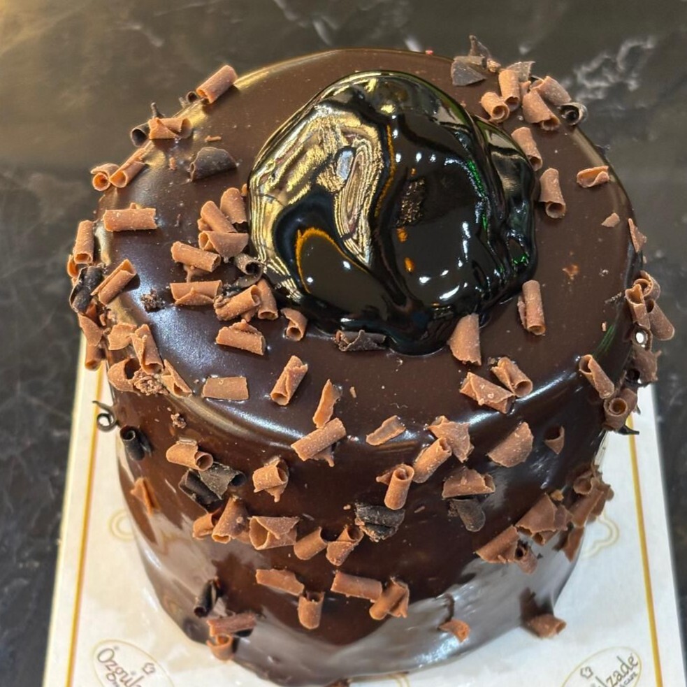 Çikolatalı Profiteröllü