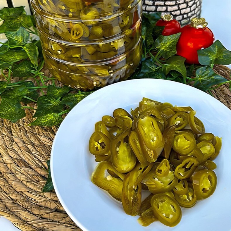 Cin Biberi Turşusu
