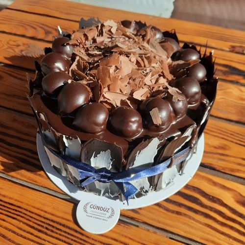 0 Nolu Profiterollü Turta Pasta ( Çikolatalı )