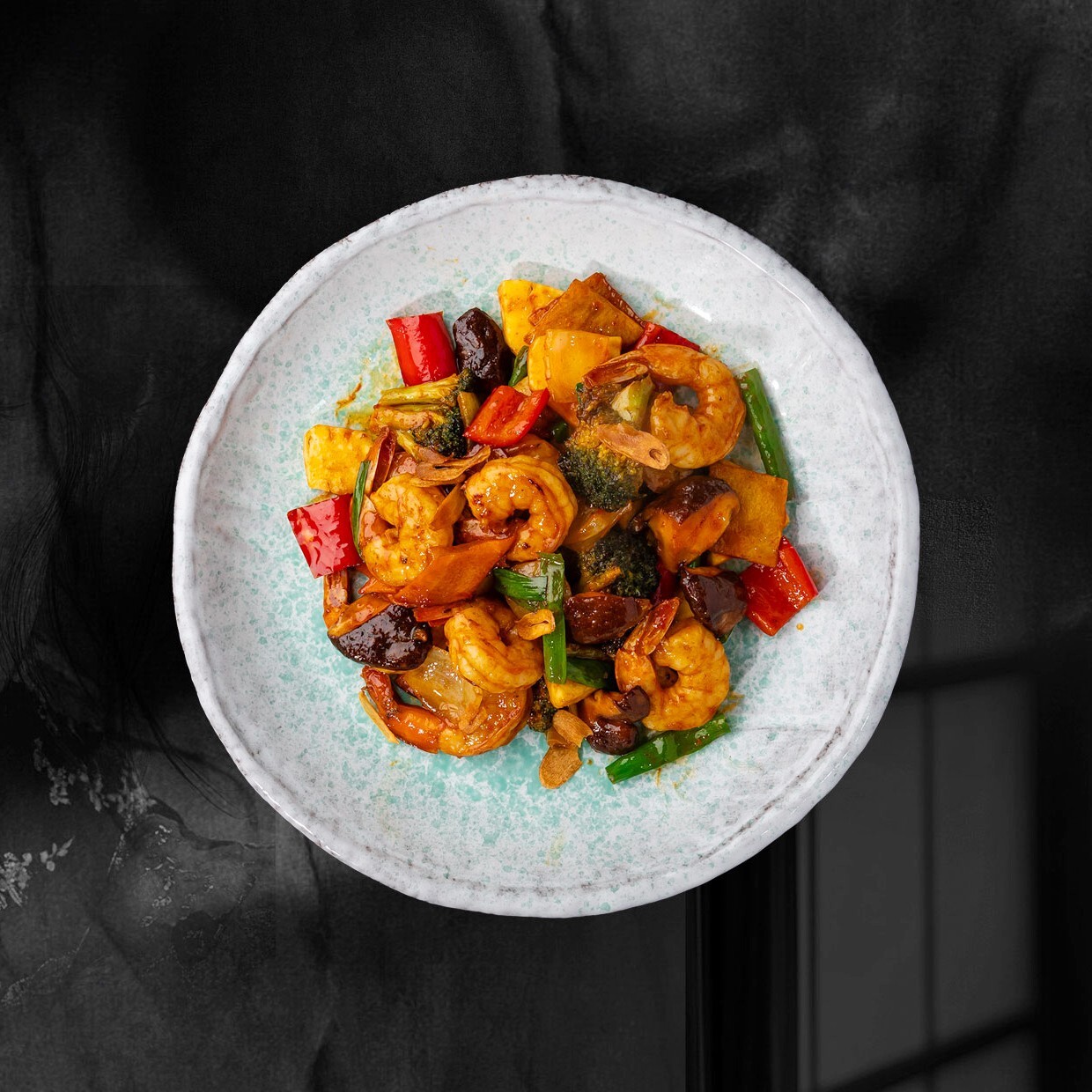 Chili Soslu Ananaslı Karides