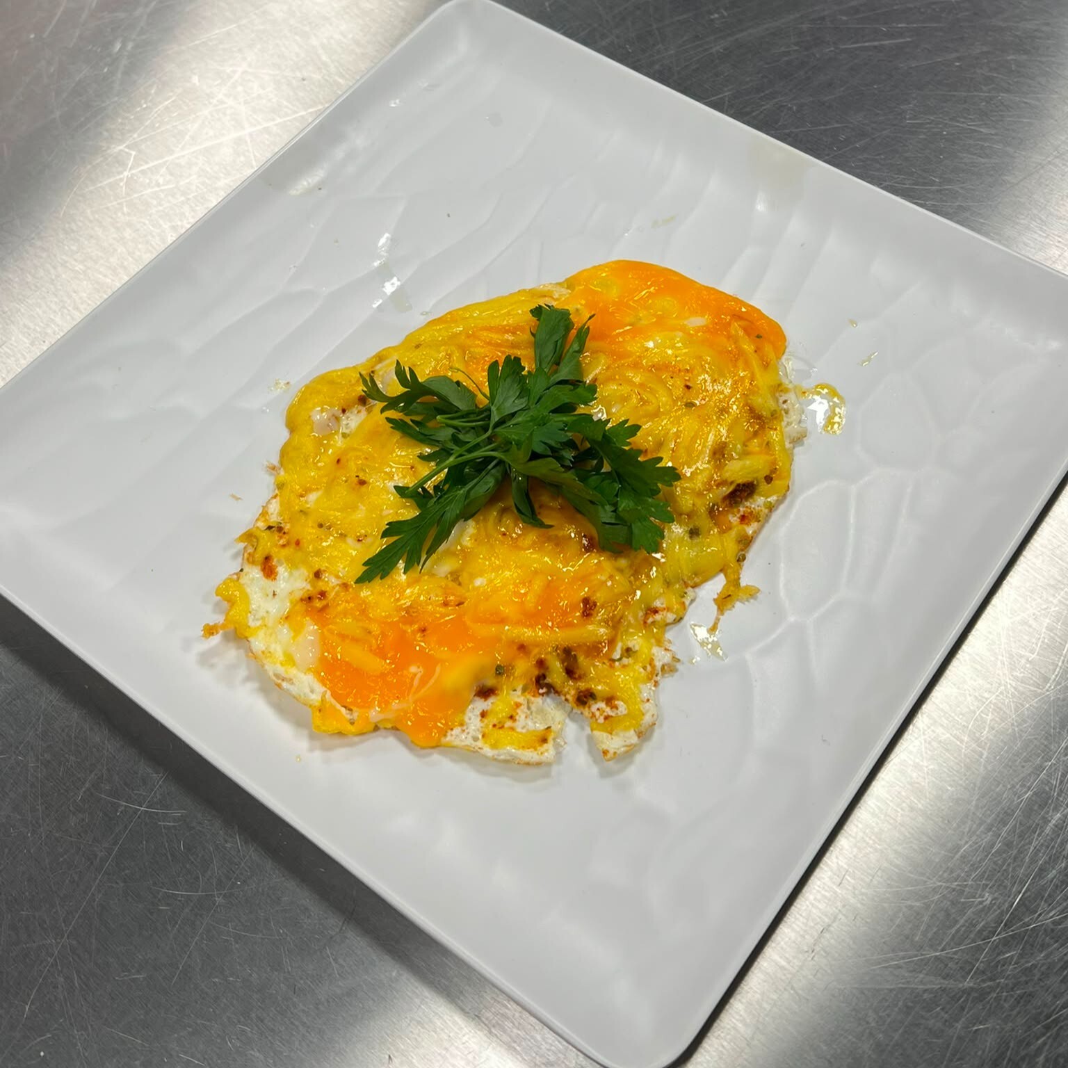 Eritme Kaşarlı Omlet