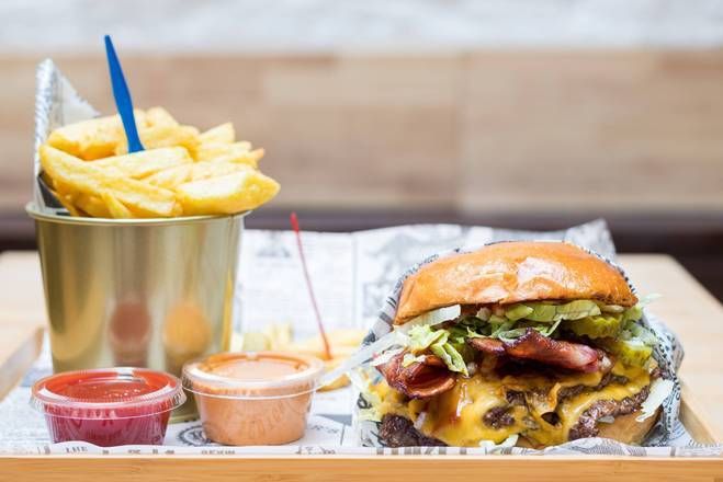 BBQ Pastrami Burger