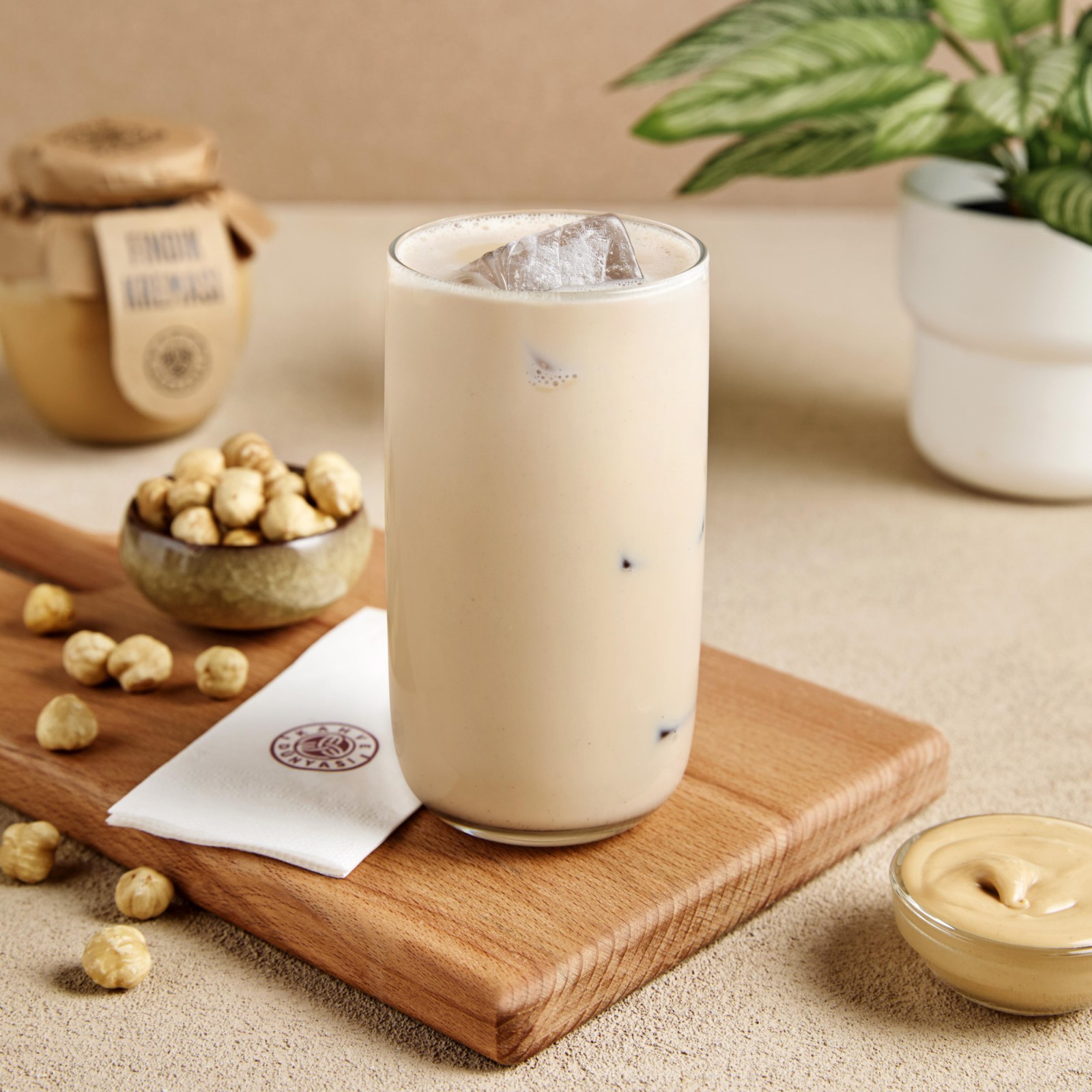 Fındık Kremalı Soğuk Buzlu Latte