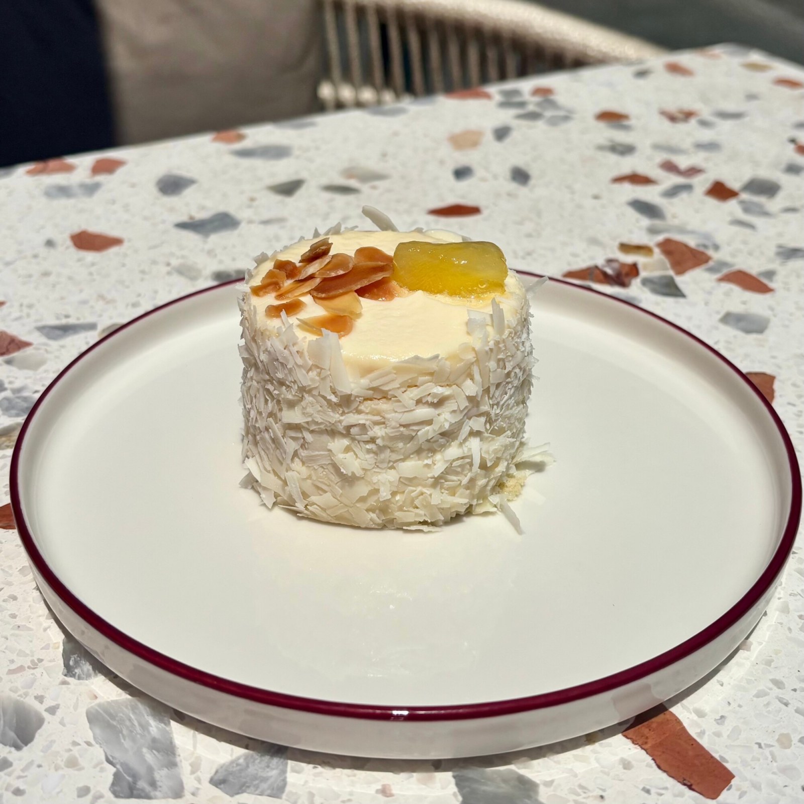 Ananas & Bademli Birthday Cake
