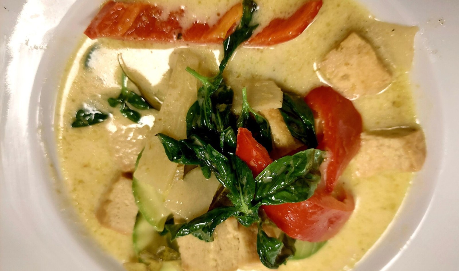 Yeşil Köri (Vejetaryen) + Steam Rice
