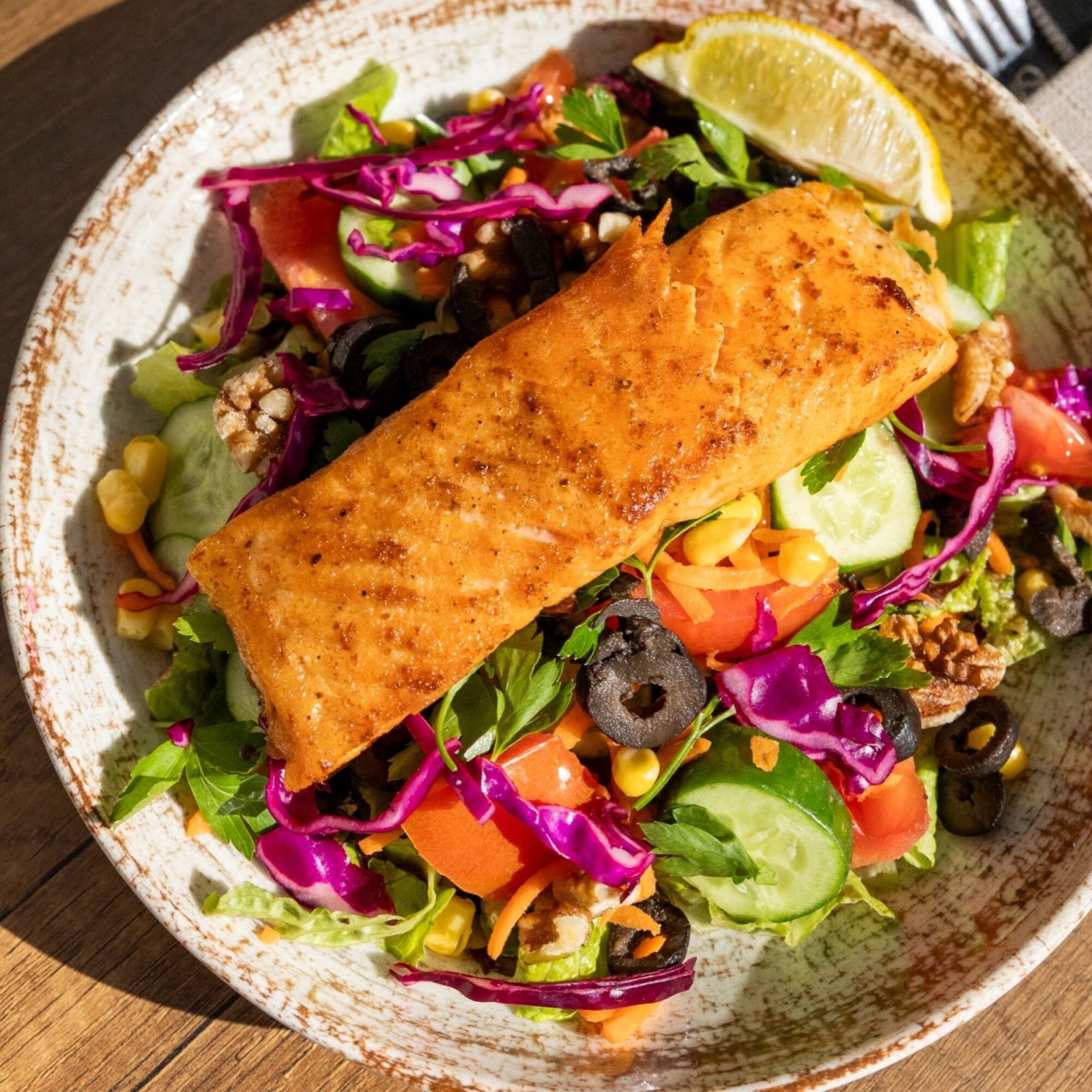 Izgara Somon Salata