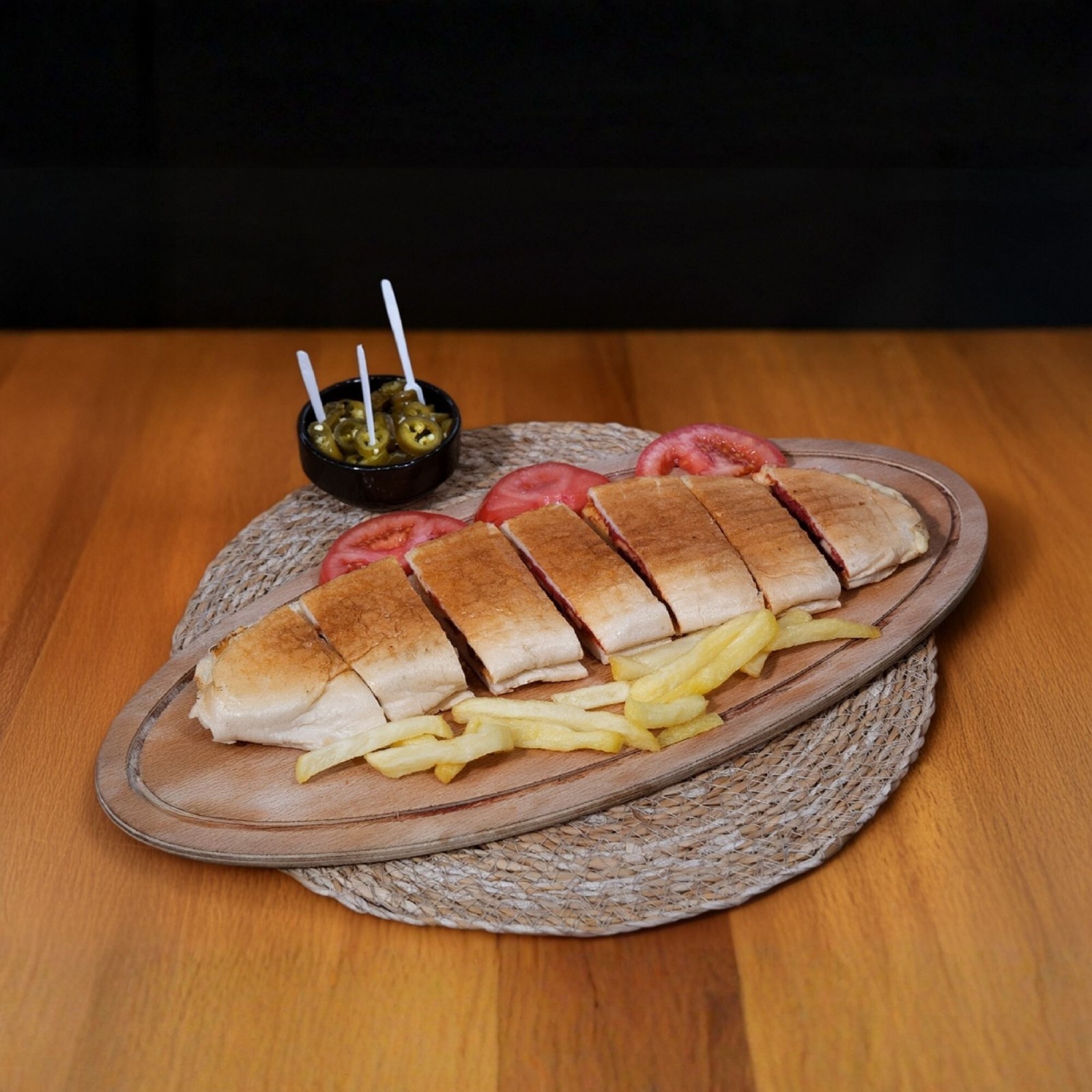 Tam Sucuklu Tost