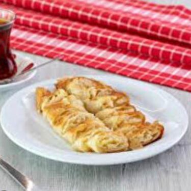 Patatesli Börek